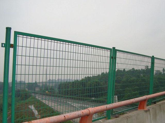 橋梁護(hù)欄網(wǎng)