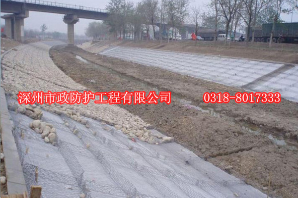 護岸雷諾護墊